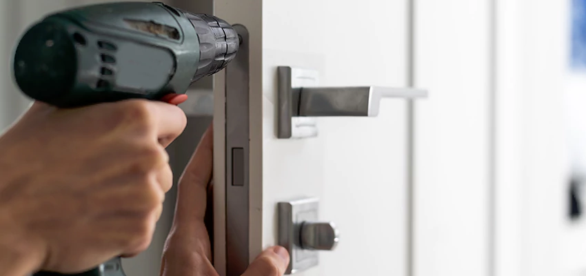 Locksmith For Lock Replacement Near Me in Fort Lauderdale, FL